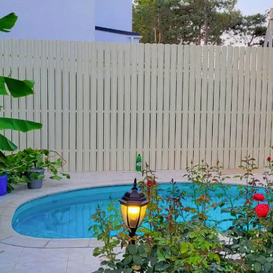 Палисадник из штакетника Узкий RAL1015 Слоновая Кость двусторонний